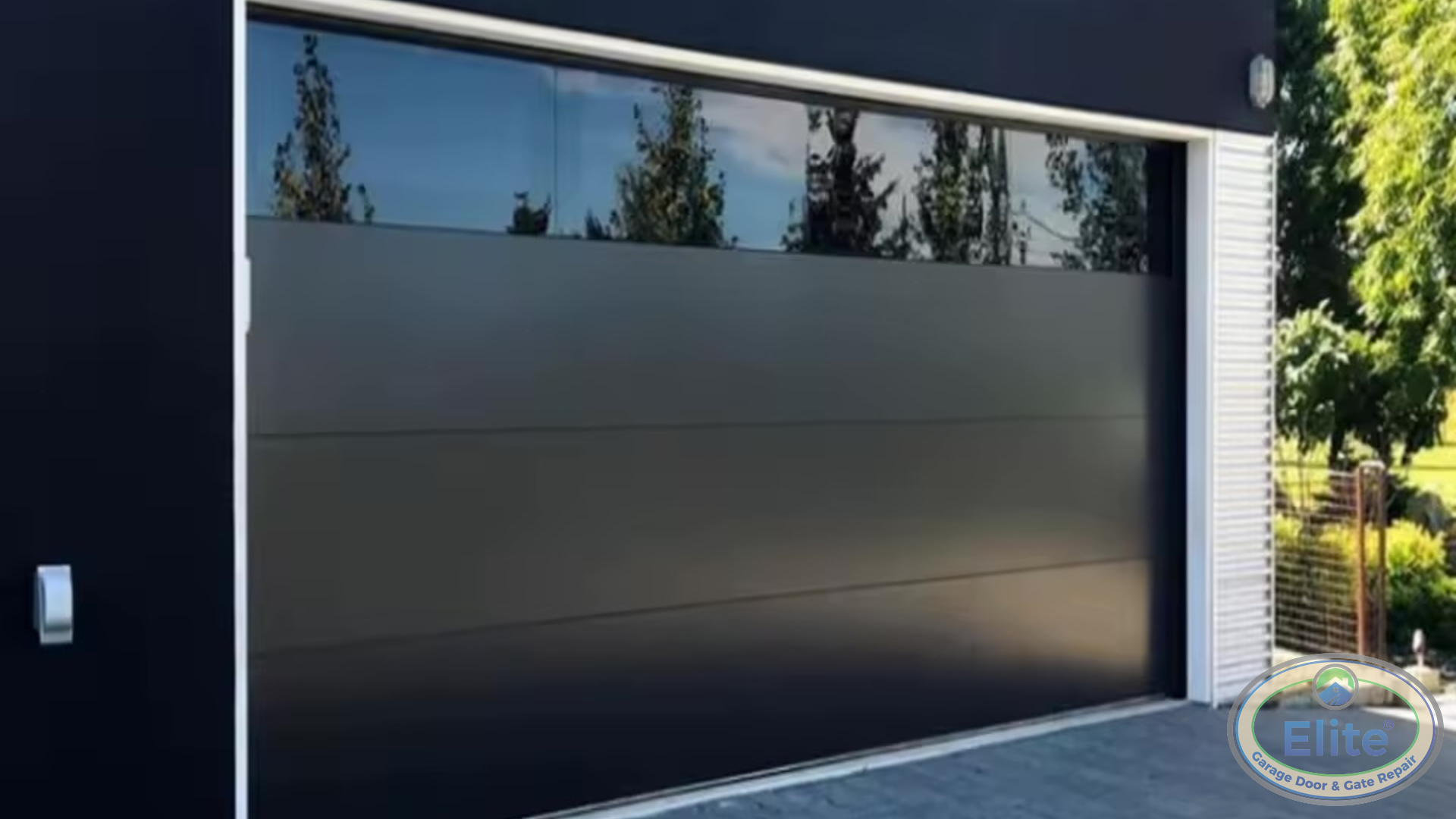 Advantages of Single Panel Garage Doors - Single Panel vs Sectional Garage Doors: Pros and Cons