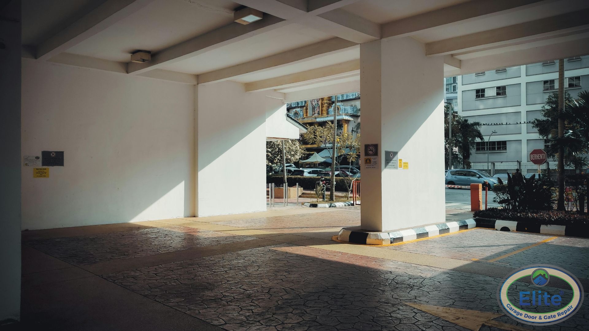 Removing Your Old Garage Door Safely - What to Expect During a Professional Garage Door Installation