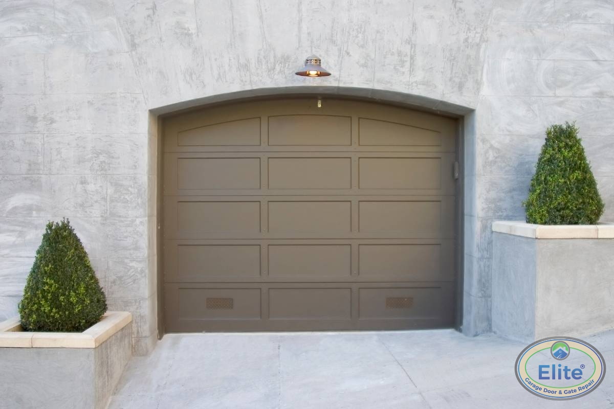 Who Is Responsible for Garage Door Repairs in Washington Rentals? - Garage Door Repair for Seattle Rental Properties: Owner Guide